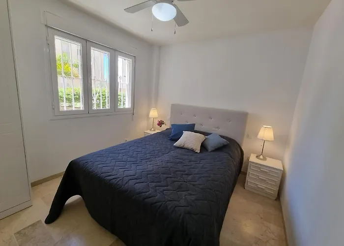 Lets In The Sun Playa Fontanilla 아파트